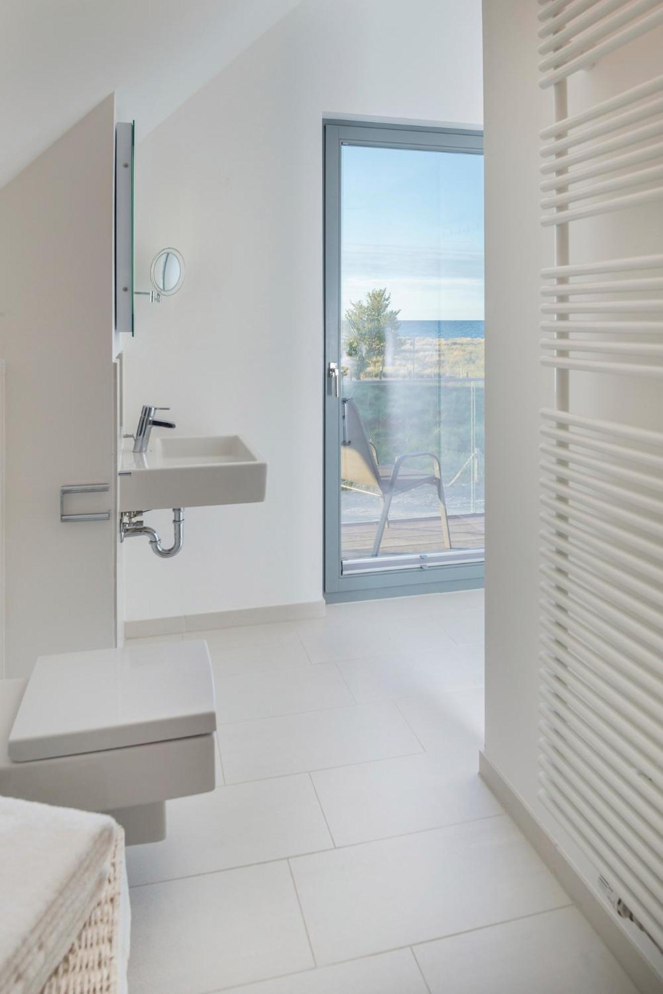 Ostsee - Reetdachhaus Nr 36 "Warder" Im Strand Resort Хайлигенхафен Экстерьер фото