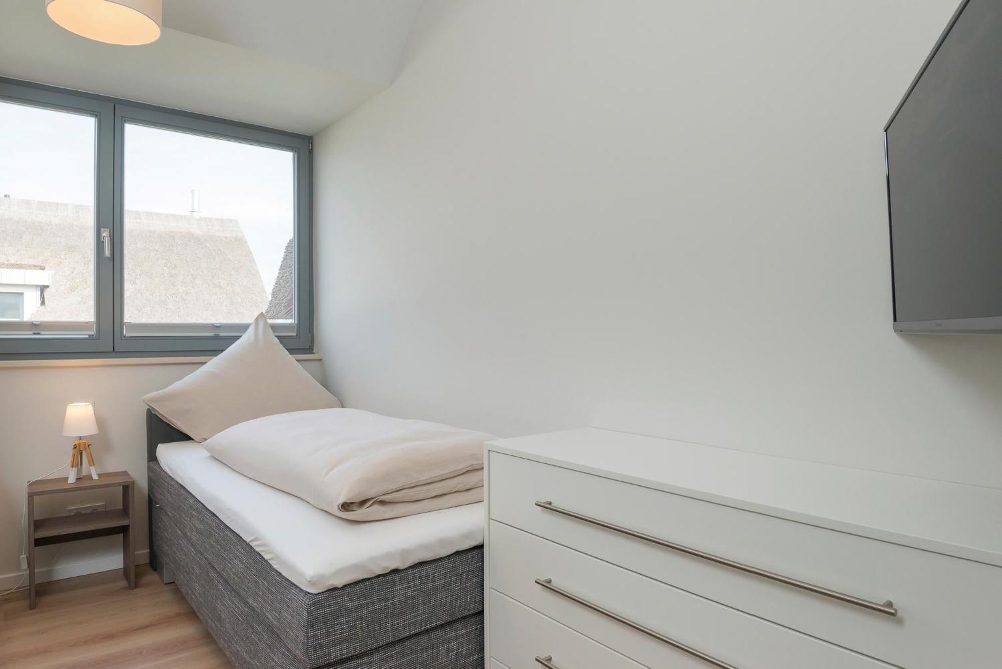 Ostsee - Reetdachhaus Nr 36 "Warder" Im Strand Resort Хайлигенхафен Экстерьер фото